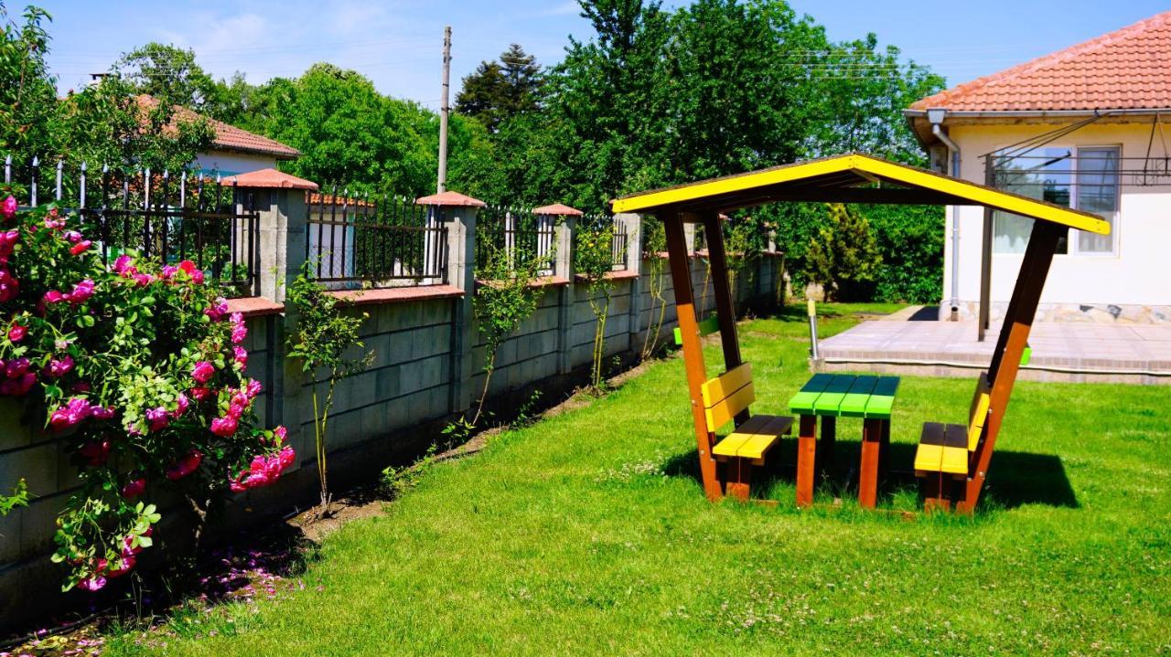 Вила Релакс - Villa Relax Sokolovo 外观 照片
