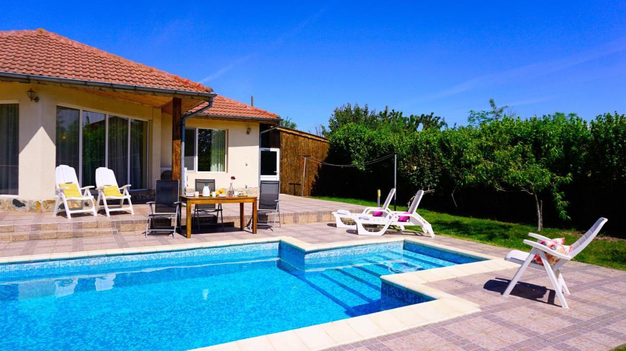 Вила Релакс - Villa Relax Sokolovo 外观 照片