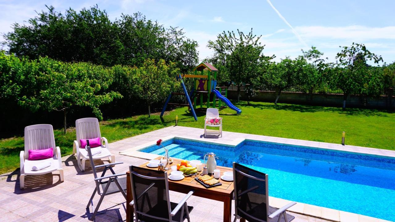 Вила Релакс - Villa Relax Sokolovo 外观 照片